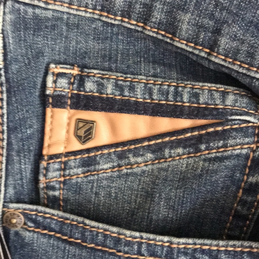 Jeans - Picture 3 of 10